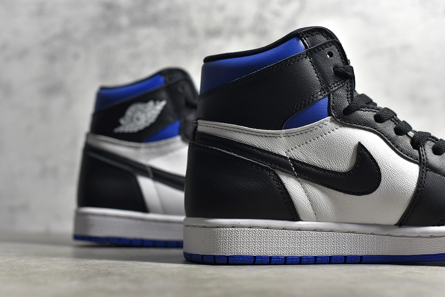 Air Jordan 1 Retro High OG “White Royal”