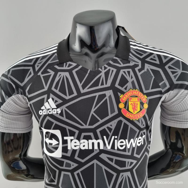 Player Version 22/23 Manchester United Black Goalkeeper