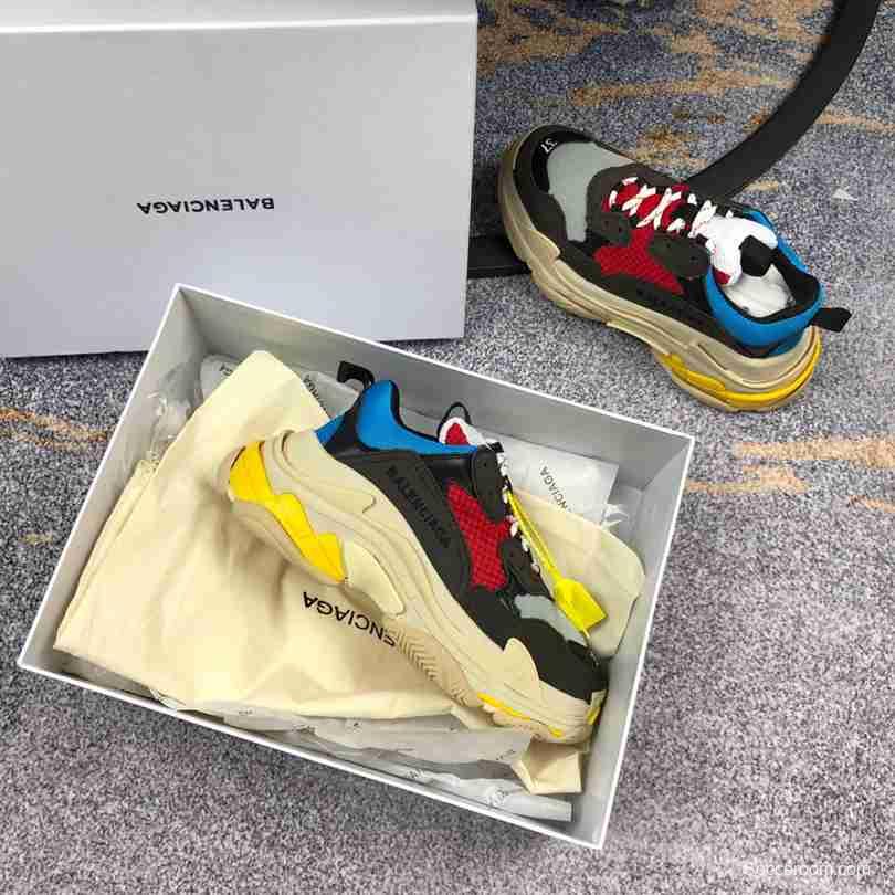 Men/Women Balenciaga Triple S Sneaker Black/Red