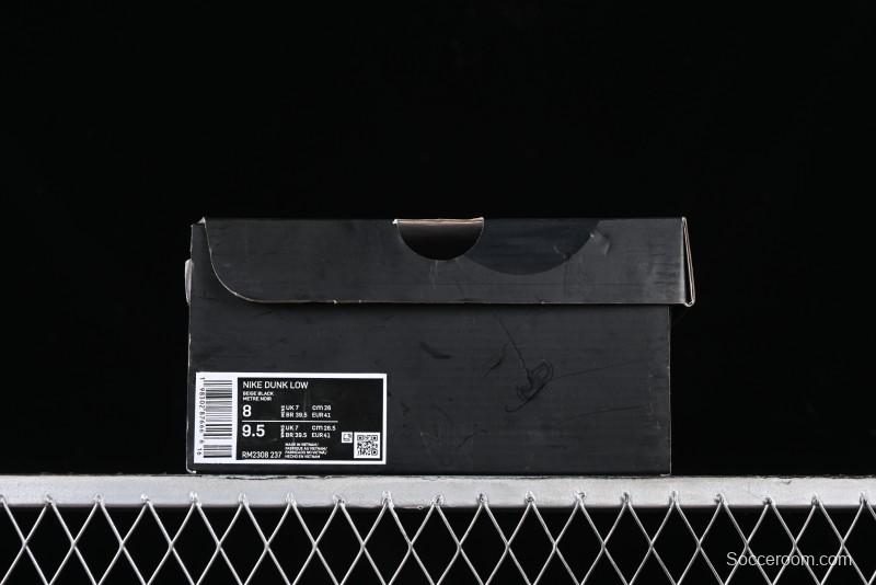 Nike Supreme x SB Dunk Low Casual Skate Shoes in Black and Beige - RM2308-237