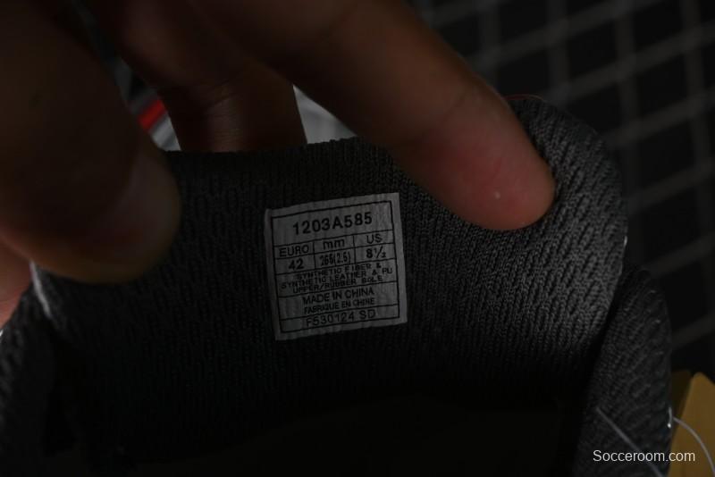 Asics Gel-Kahana Tr V4 Running Shoes with FF BLAST PLUS Cushioning Technology - 1203A585-100