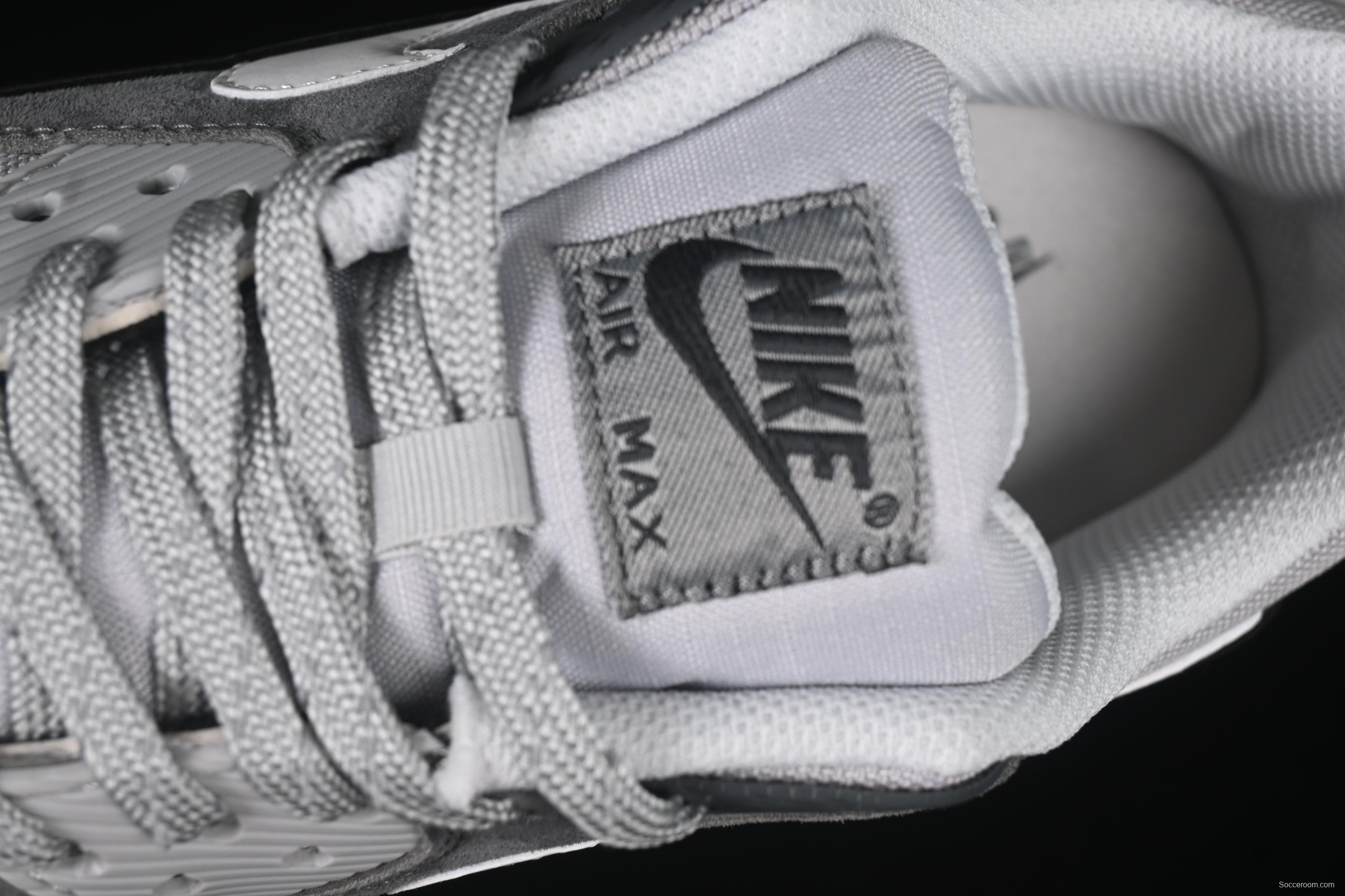 Nike Air Max 90 Retro Running Shoes with Visible Air Cushion - HQ3817-001