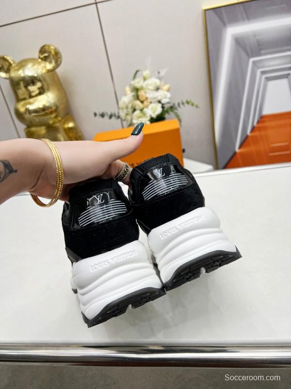 2025 Unisex Louis Vuitton Black Mesh Suede Running Shoes LY00340
