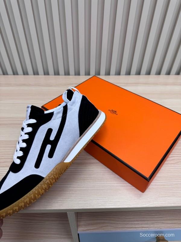 2025 Unisex Hermès Black White Suede Down Fabric Sneakers Top Version KFY00300