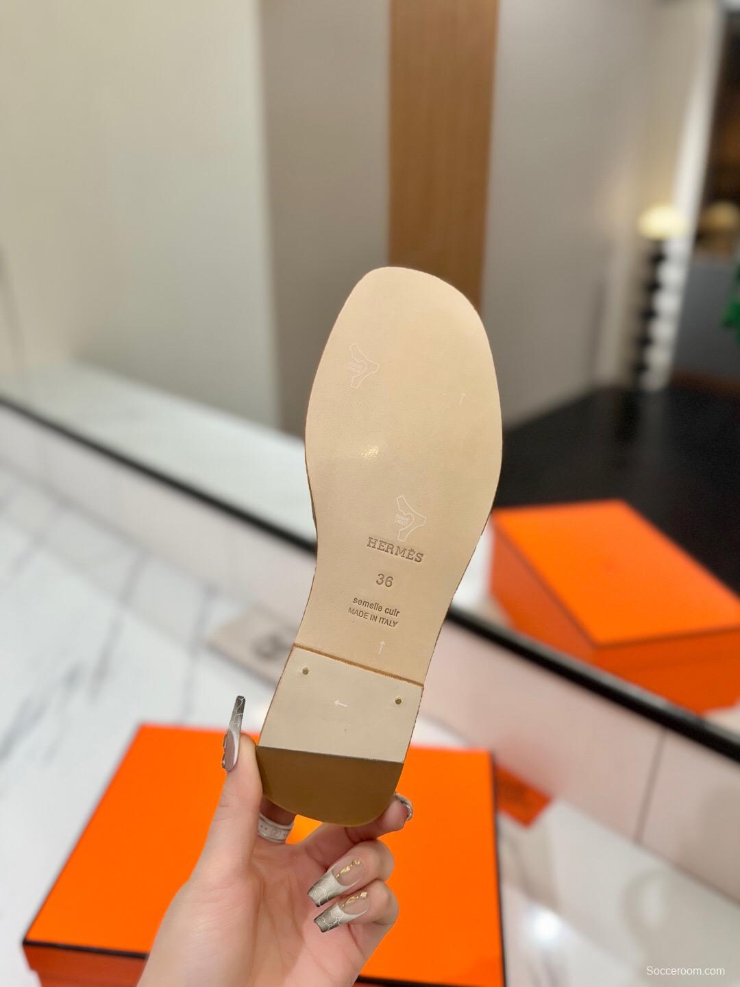 2025 Women Hermès Green Leather Slippers