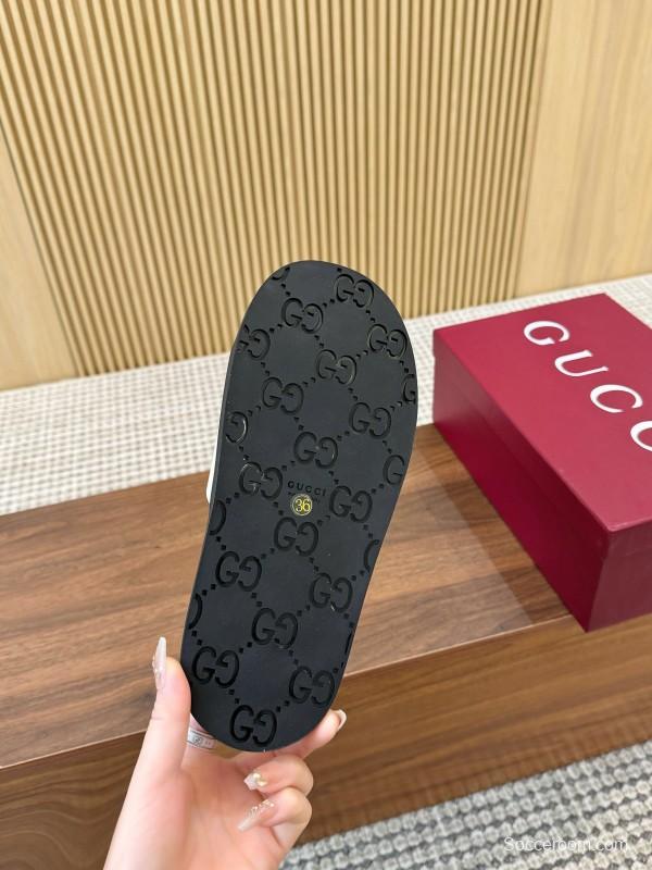 2025 Women Gucci White Leather Slippers GG Logo LY00230
