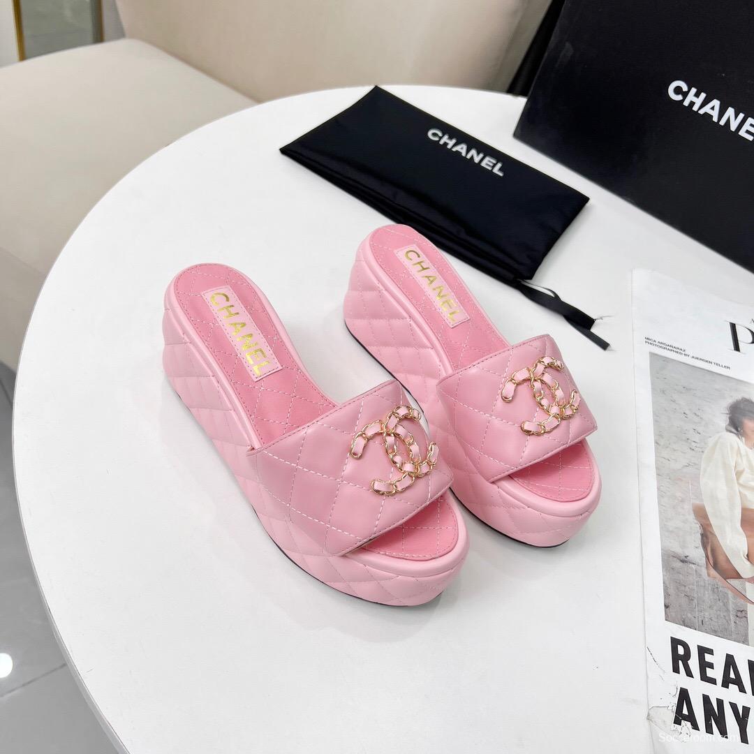 2025 Women Chanel Pink Leather Platform Sandals LY00240