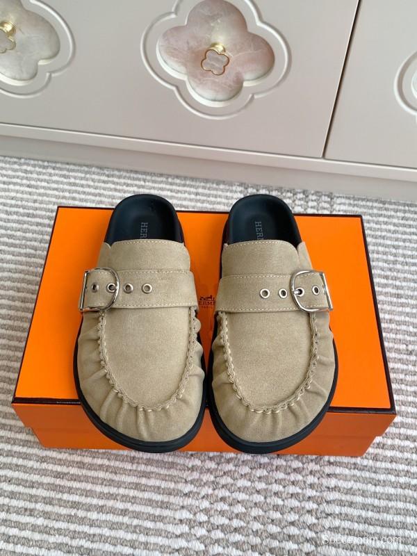 2025 Women Hermès Beige Suede Mule Loafers KFY00290