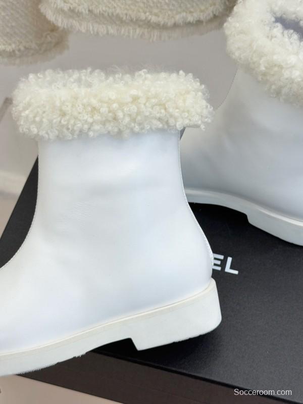 Chanel 25K Series Two-Tone CC Fur Snow Boots - KFY00300