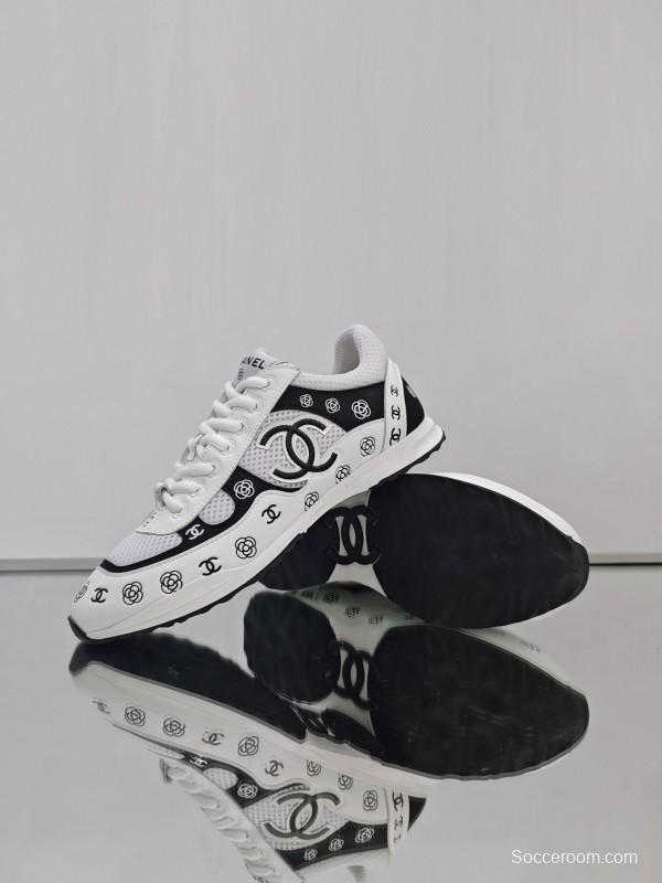 Chanel 2025 SS Limited Edition Silver Horn King 2 Sneakers - KFY00340