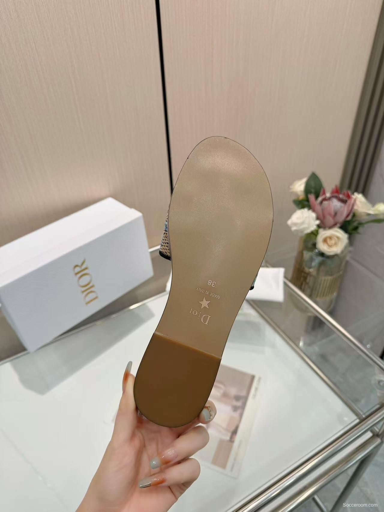 Dior 2025 SS CD Embroidered Monogram Slippers with Sheepskin Lining - LY00200