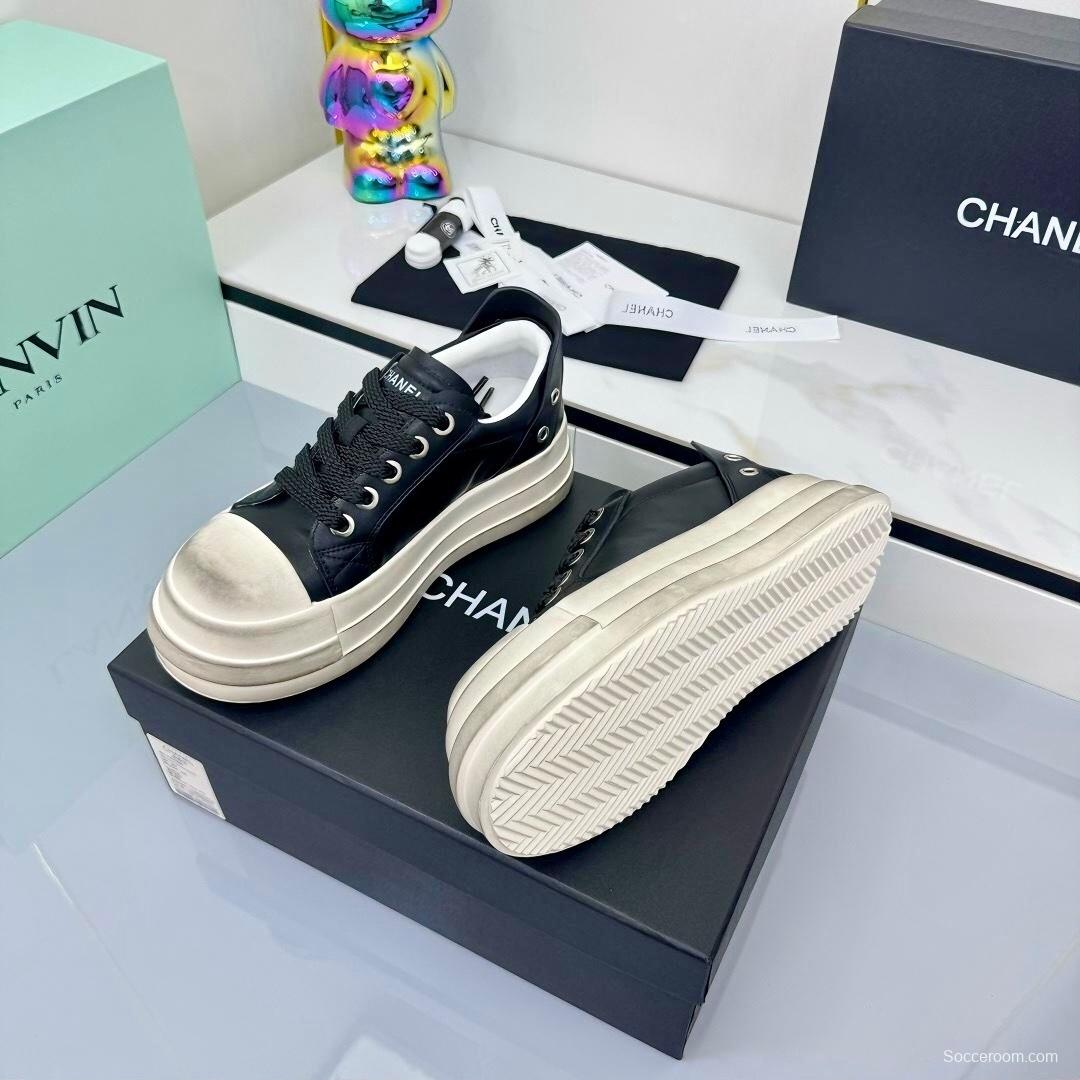 Chanel 2025 SS Classic Panda Dirty Sneakers Bread Shoes - LY00330
